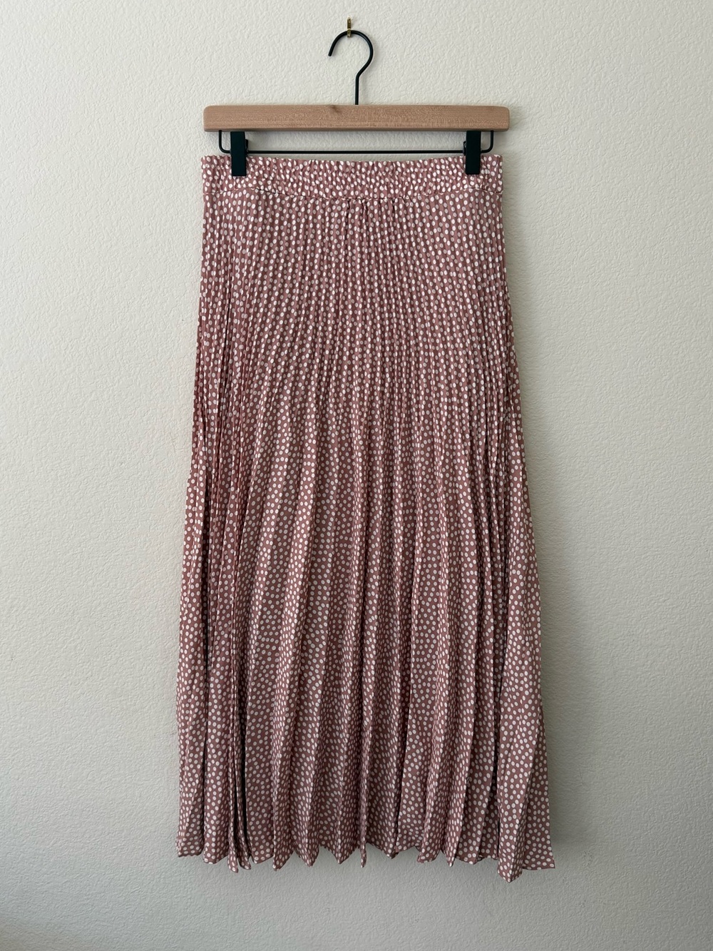 Max Studio Pink Pleated Maxi Skirt | Polka Dot Boho Aesthetic